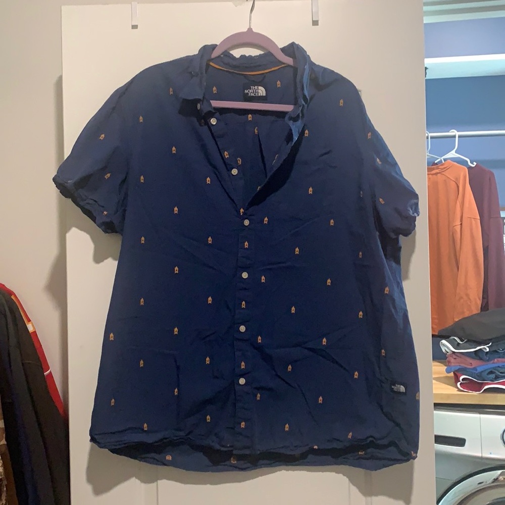 North Face navy blue campfire short sleeve button down